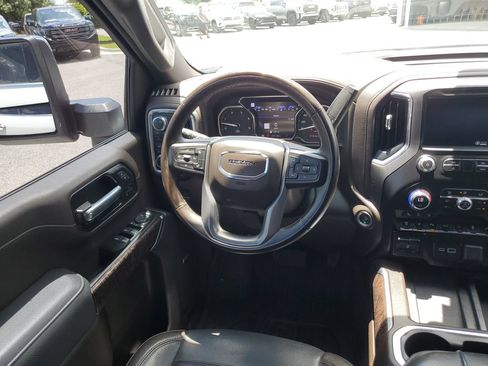 Used 2023 GMC Sierra 2500 Denali w/ Denali Ultimate Package AWD/4WD image 13