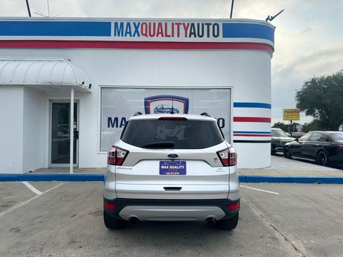 Used 2017 Ford Escape SE w/ Equipment Group 201A FWD image 23