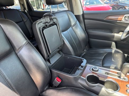 Used 2019 Nissan Pathfinder Platinum AWD/4WD image 49