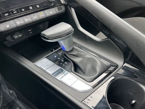 Used 2025 Hyundai Elantra SEL image 42