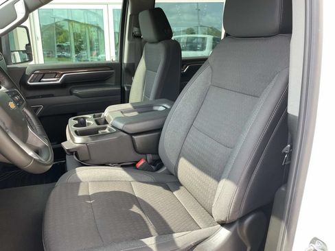 Used 2025 Chevrolet Silverado 2500 LT w/ Safety Package AWD/4WD image 17