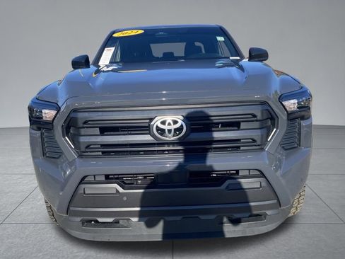 Used 2024 Toyota Tacoma SR image 17