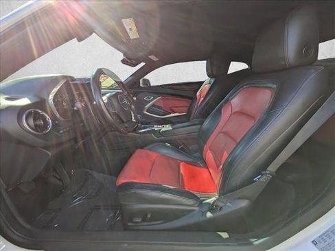 Used 2016 Chevrolet Camaro LT image 15
