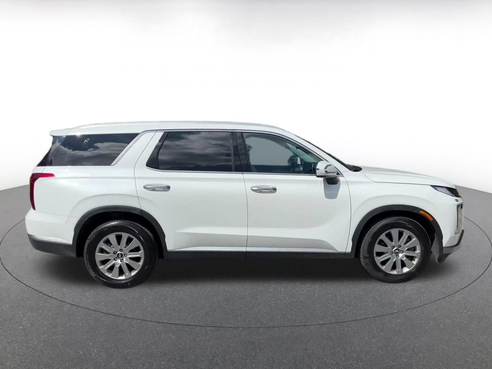 Used 2024 Hyundai Palisade SEL FWD image 15