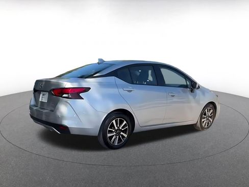 Used 2025 Nissan Versa SV image 15