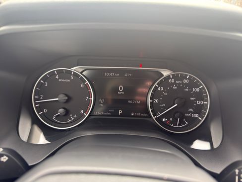 Certified 2025 Nissan Rogue SV image 17