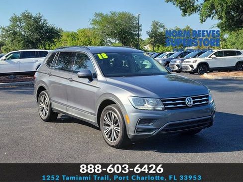 Used 2018 Volkswagen Tiguan SE FWD image 1