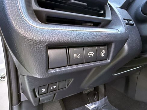 Used 2025 Toyota Prius Limited w/ Limited Premium Package image 22