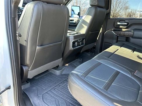 Used 2020 GMC Sierra 3500 Denali w/ Denali Ultimate Package image 21