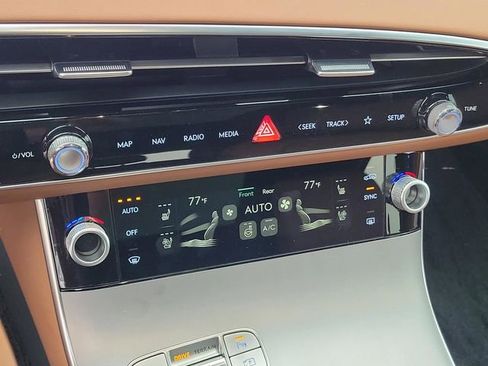 New 2026 Genesis GV70 2.5T Advanced image 34