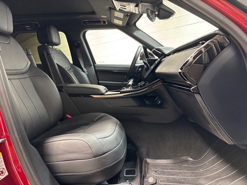 Used 2023 Land Rover Range Rover Sport SE Dynamic image 31