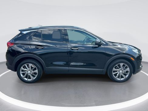 Used 2022 Buick Encore GX Essence w/ Experience Buick Package FWD image 10