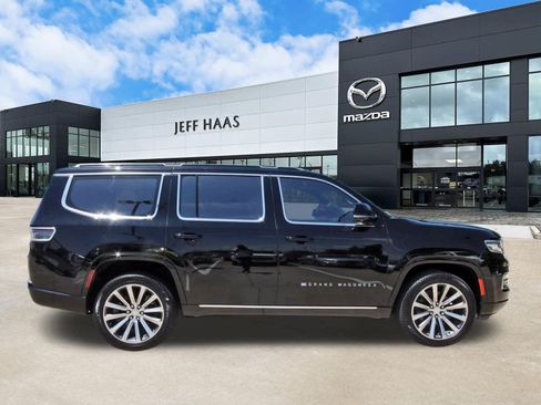 Used 2023 Jeep Grand Wagoneer Series II w/ Premium Group II AWD/4WD image 5