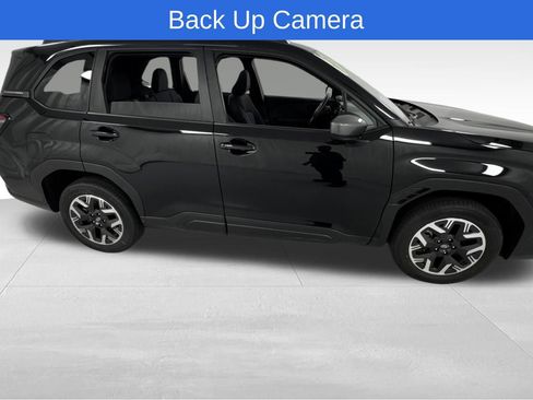 Certified 2025 Subaru Forester Premium AWD/4WD image 2