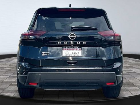 Used 2026 Nissan Rogue SV FWD image 5
