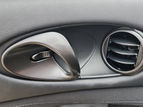 Used 2024 Nissan Z Sport w/ Floor Mat Package image 15