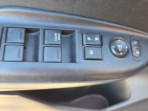 Used 2020 Honda Fit Sport image 28