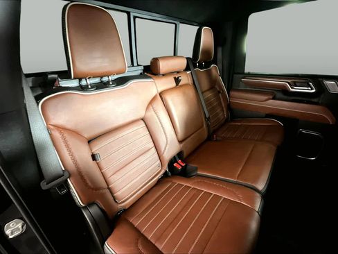 Certified 2025 GMC Sierra 3500 Denali Ultimate AWD/4WD image 20