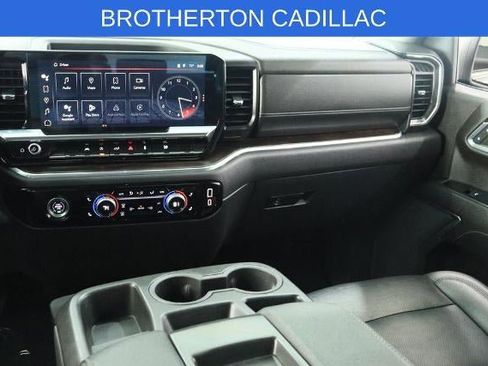 Used 2024 GMC Sierra 1500 SLT AWD/4WD image 25