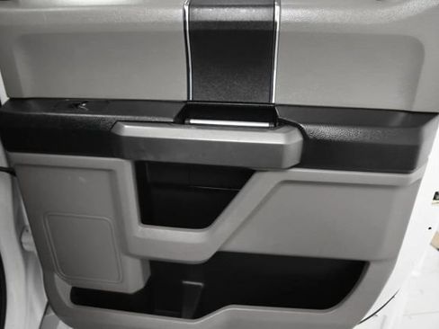 Used 2018 Ford F150 XLT RWD image 16