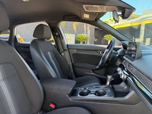 Used 2022 Honda Civic Sport image 18
