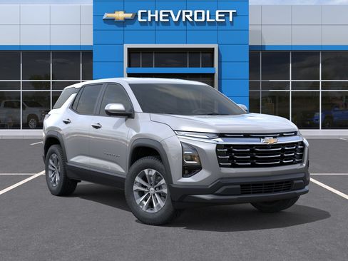 New 2026 Chevrolet Equinox LT w/ Safety and Technology Package FWD image 7