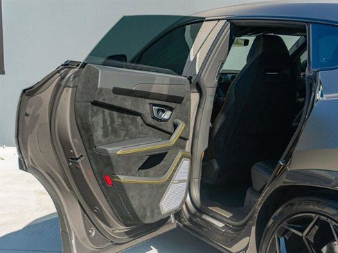 Used 2024 Lamborghini Urus Performante image 68