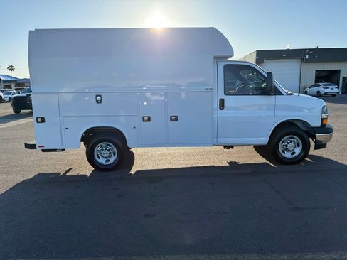 New 2026 Chevrolet Express 3500 w/ Power Convenience Package RWD image 11