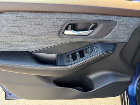 Used 2023 Nissan Rogue SV FWD image 20