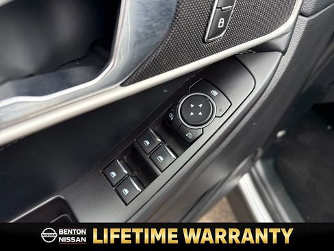 Used 2020 Ford Explorer XLT w/ Equipment Group 202A image 13