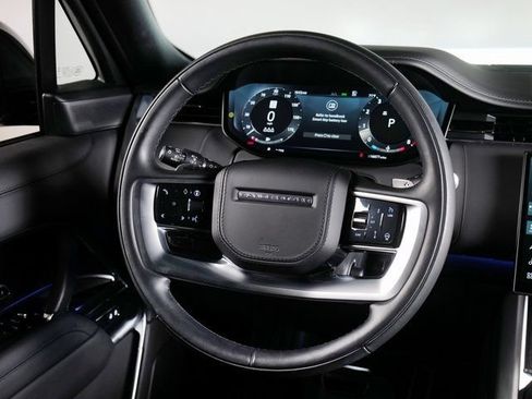Certified 2025 Land Rover Range Rover SE AWD/4WD image 12