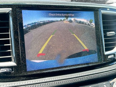 Used 2024 Chrysler Pacifica Limited FWD image 14
