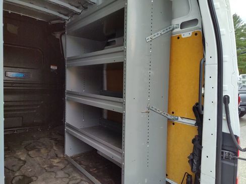 Used 2020 Nissan NV 2500 SV w/ Navigation Package image 14