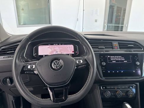 Used 2021 Volkswagen Tiguan SEL image 30