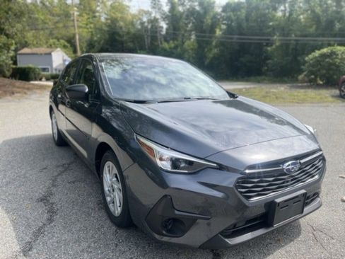 New 2025 Subaru Impreza 2.0i image 3