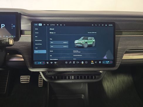 Used 2024 Rivian R1S Adventure AWD/4WD image 29