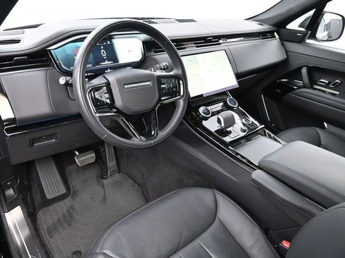 Used 2023 Land Rover Range Rover Sport SE Dynamic AWD/4WD image 4
