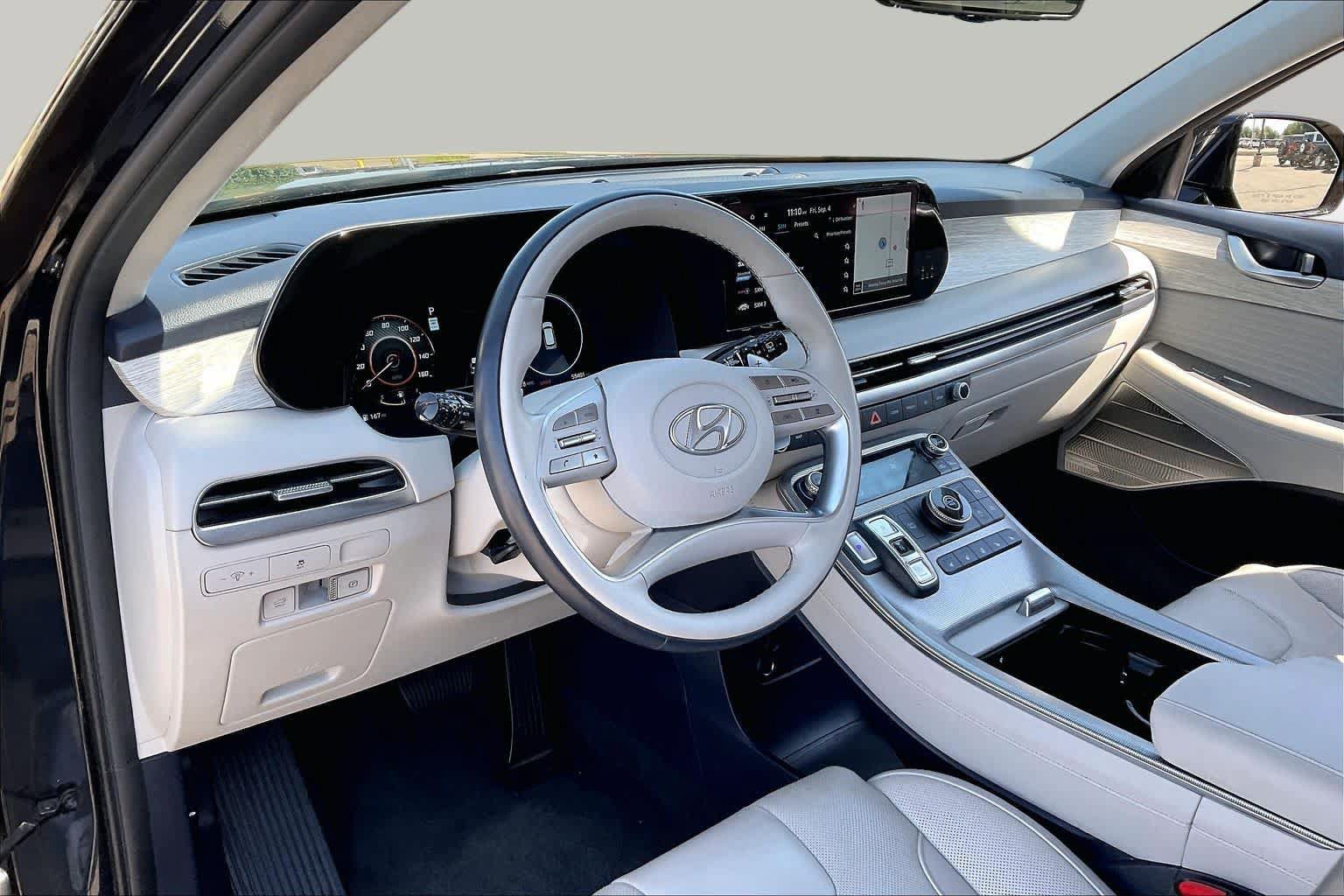 Used 2024 Hyundai Palisade Calligraphy FWD image 17