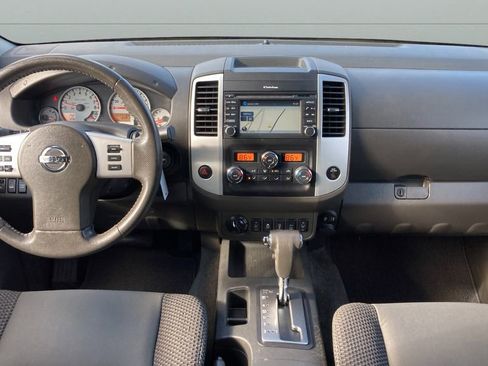 Used 2017 Nissan Frontier PRO-4X AWD/4WD image 11