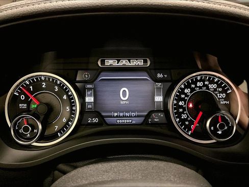 Used 2019 RAM 1500 Laramie RWD image 14