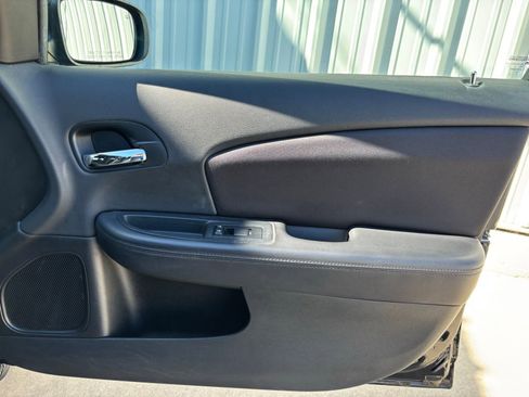 Used 2014 Chrysler 200 Touring w/ 200 S Group image 33