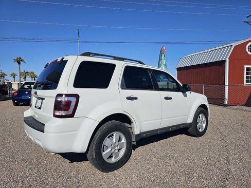 Used 2011 Ford Escape XLT w/ 203A Rapid Spec Order Code image 3