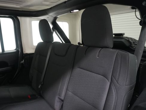 Used 2020 Jeep Wrangler Unlimited Sport AWD/4WD image 16