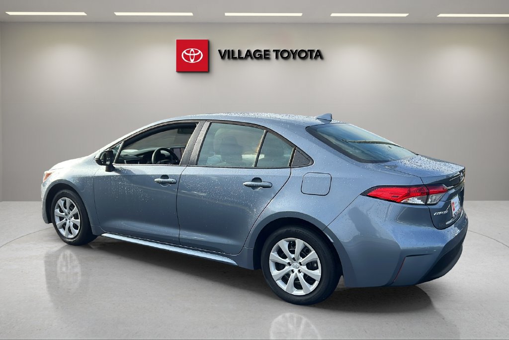 Certified 2024 Toyota Corolla LE FWD image 3