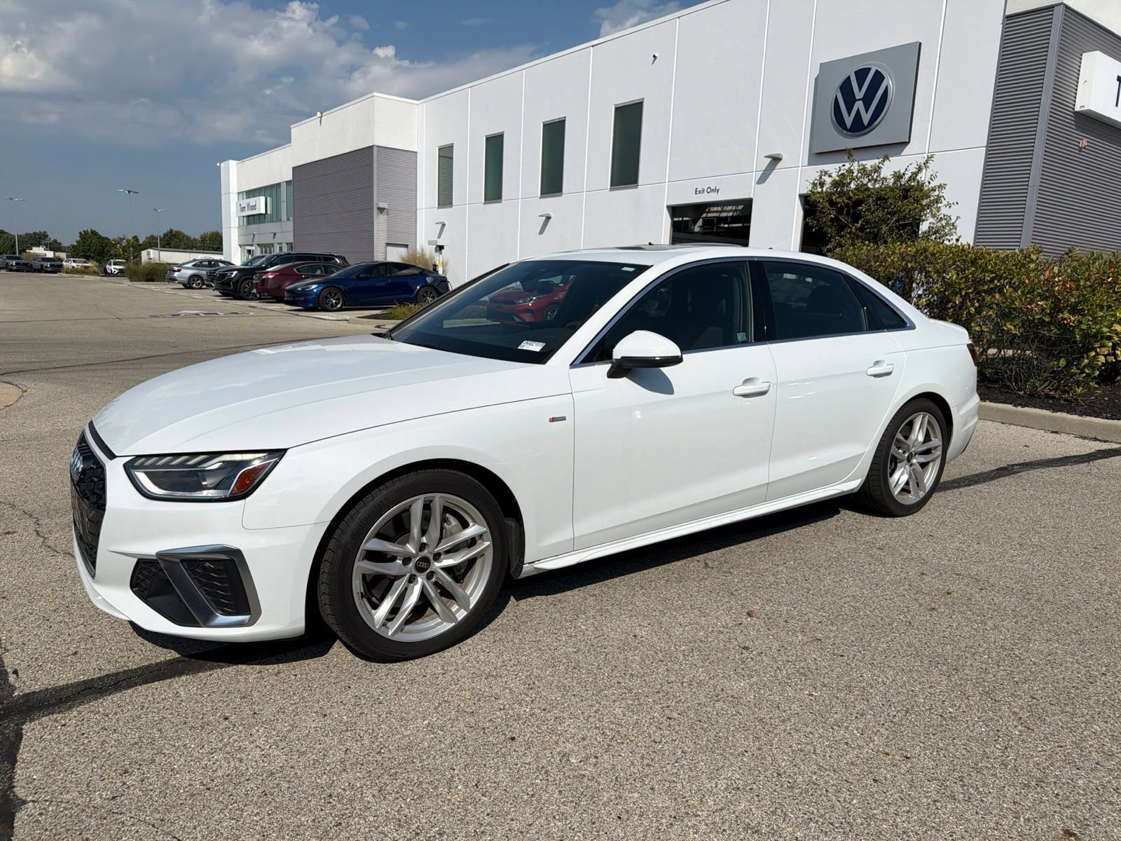 Used 2023 Audi A4 2.0T Premium Plus w/ Premium Plus Package AWD/4WD image 7