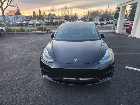 Used 2023 Tesla Model 3 Standard Range image 7