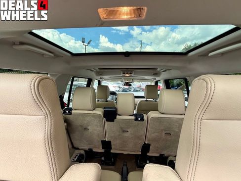 Used 2015 Land Rover LR4 HSE AWD/4WD image 12