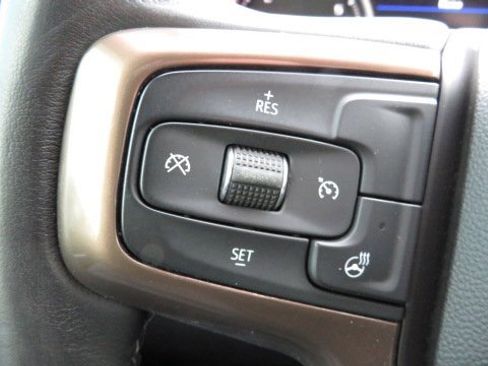 Used 2022 Chevrolet Silverado 3500 High Country image 23