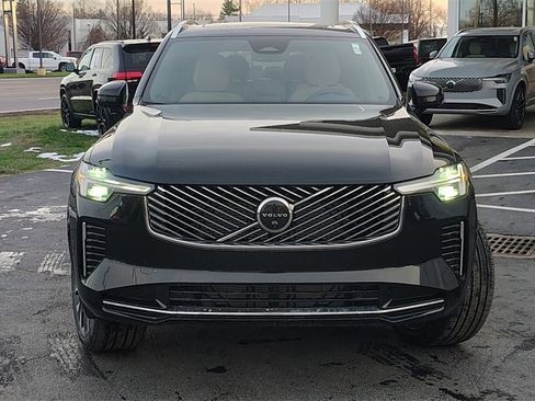 New 2026 Volvo XC90 B5 Plus image 32