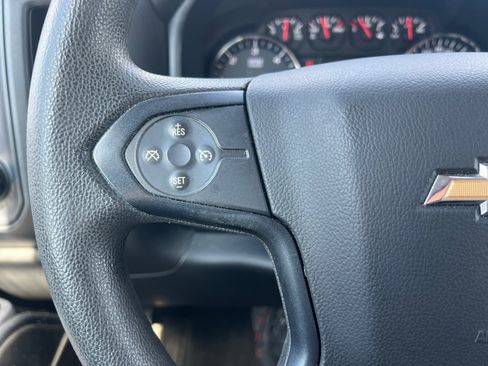 Used 2018 Chevrolet Silverado 1500 Custom w/ Custom Convenience Package RWD image 27